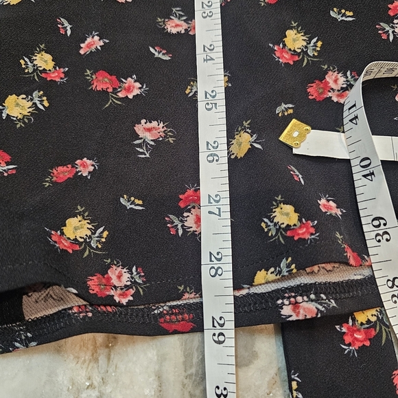 Lane Bryant Women’s 16 Black Floral Tie Waist Blouse Short Sleeve Stretch Top - Picture 11 of 12